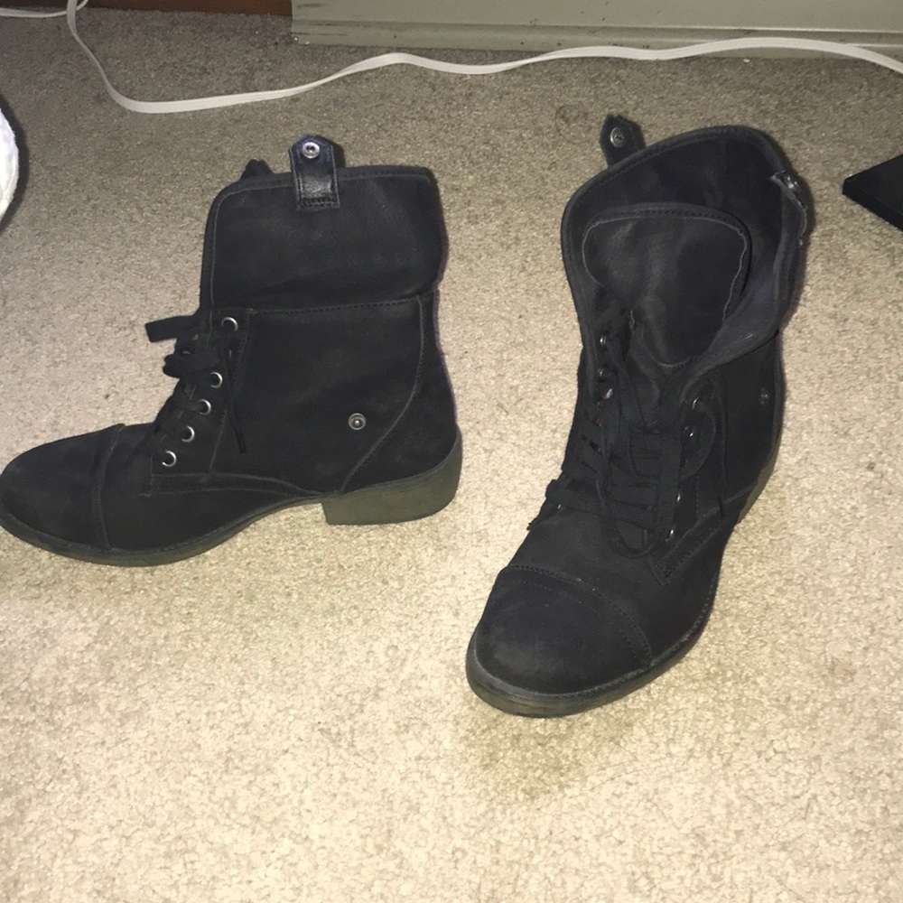 Black Fall boots